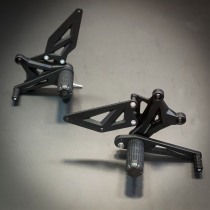 Комплект подножек для станта STUNT KAWASAKI ZX-6R, ZX-6RR `03-`04, черный CRAZY IRON