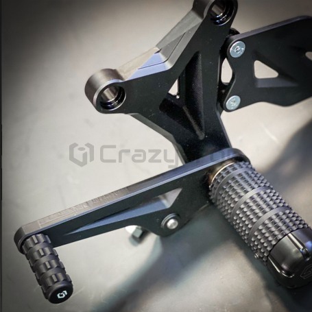 Комплект подножек для станта STUNT KAWASAKI ZX-6R `09-`18; ZX-6R 636 `13-, черный CRAZY IRON (фото 6, фотография 6)