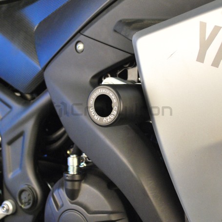 Слайдеры для мотоцикла  YAMAHA YZF-R25, YZF-R3 2015-18 CRAZY IRON (фото 10, фотография 10)