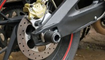 Слайдеры в ось заднего колеса  STELS 600 ; 600GT Benelli  CRAZY IRON