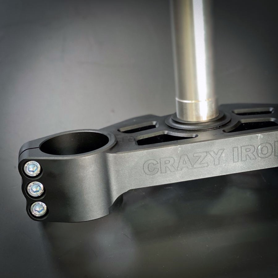 Траверса нижняя для станта KAWASAKI ZX-6R 636 `13-`23, черный