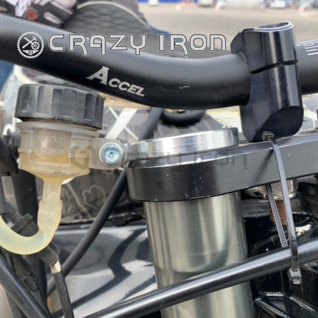 Хомут крепление бачка тормозной жидкости CRAZY IRON (фото 2, фотография 2)