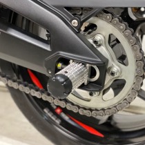 Пеги в ось заднего колеса APRILIA SHIVER 750, SHIVER 900 CRAZY IRON