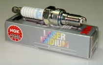 Свеча зажигания NGK IZFR6F11