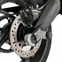 Пеги в ось заднего колеса TRIUMPH Daytona 660, Trident 660, Tiger Sport 660 CRAZY IRON