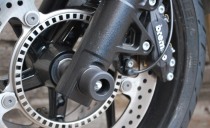 Слайдеры BMW F800S ; F800ST ; F800R в ось переднего колеса CRAZY IRON