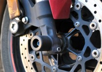 Слайдеры в ось переднего колеса YAMAHA FZ1 CRAZY IRON