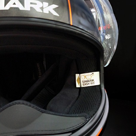 Мотошлем интеграл SHARK SKWAL 2 BLANK Black, черный, с зеленой подсветкой (фото 4, фотография 4)