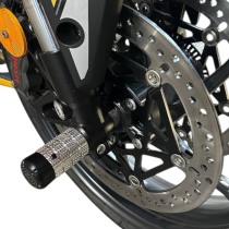 Пеги в ось переднего колеса TRIUMPH Street Triple 675, 765, VOGE 500, 525 CRAZY IRON