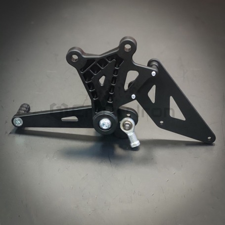 Комплект подножек для станта STUNT KAWASAKI ZX-6R, ZX-6RR `03-`04, черный CRAZY IRON (фото 4, фотография 4)