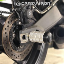 Пеги в ось заднего колеса TRIUMPH STREET TRIPLE 675, 765, DAYTONA 675 CRAZY IRON